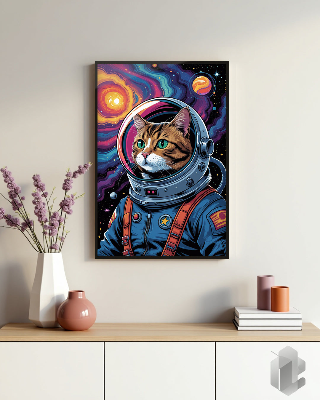 Gerahmtes Poster: Motiv Catstronaut auf Kommode