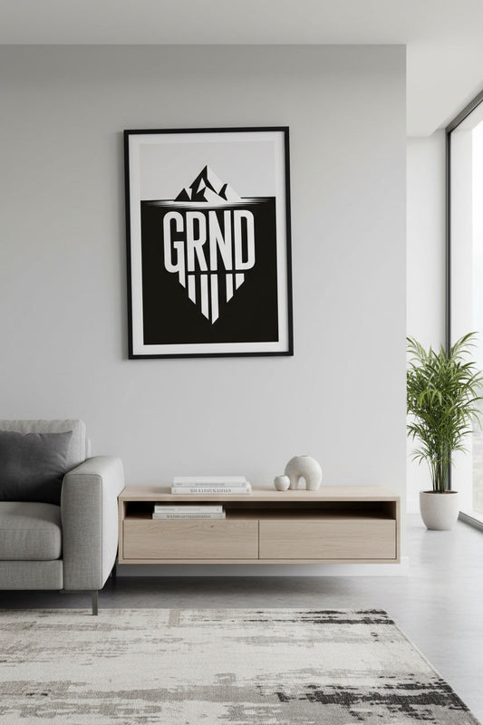 Motivationsposter in Schwarz-Weiß mit GRND Schriftzug und Eisberg Symbolik