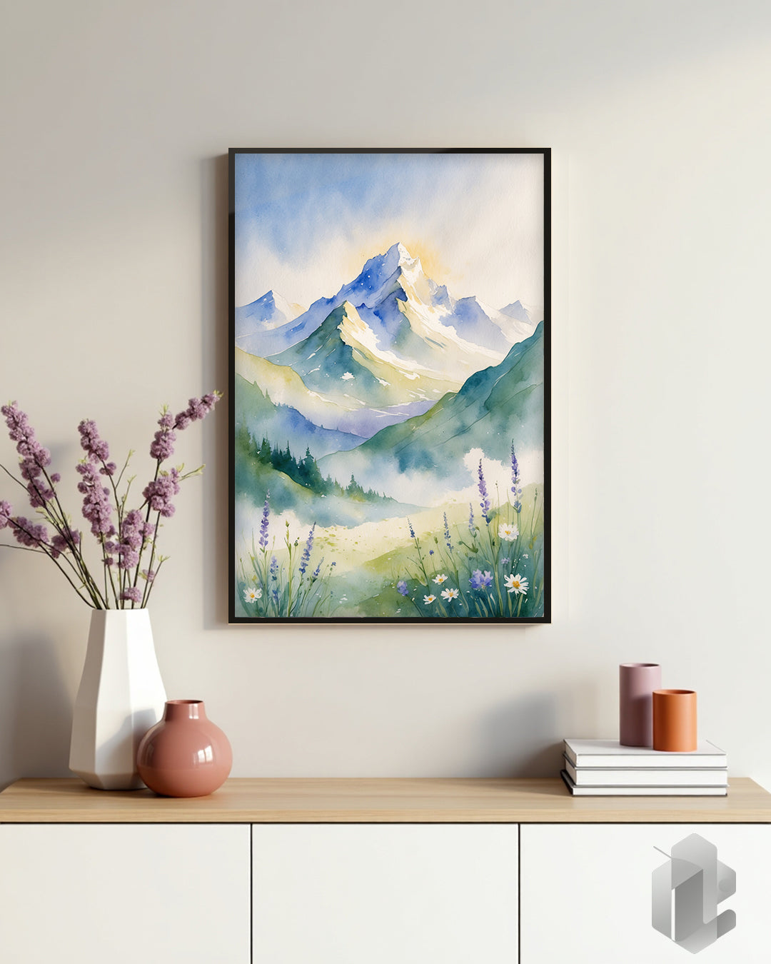 „Watercolor Mountains“ Poster: Sanfte Aquarell-Berglandschaft für eine beruhigende Atmosphäre im Wohnzimmer